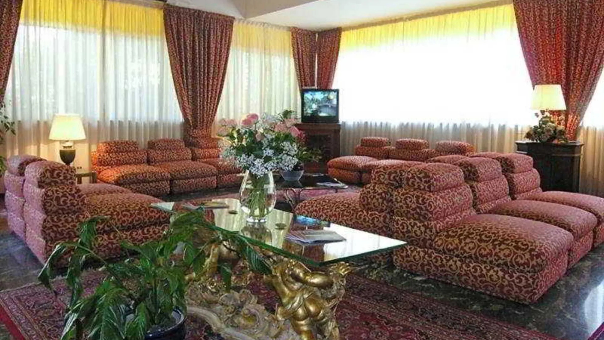 Pinewood Hotel Rom