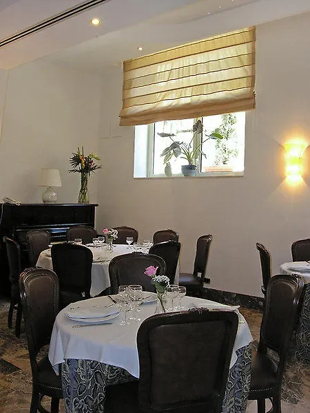 Pinewood Hotel Rom 4*,