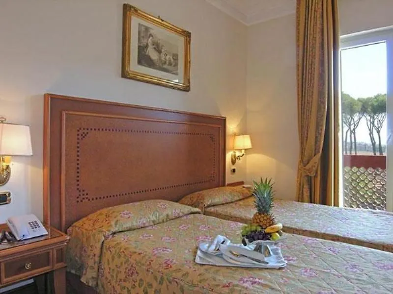 ****  Pinewood Hotel Rom Italien