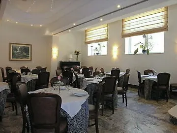 Pinewood Hotel Rom Italien