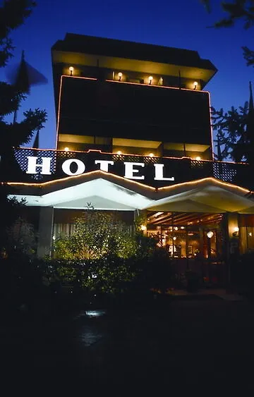 Pinewood Hotel Rom